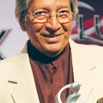 talat-husain-won-the-award-for-best-tv-actor-terrestial-for-the-play-kabhi-aaey-naa-judai talat-husain-won-the-award-for-best-tv-actor-terrestial-for-the-play-kabhi-aaey-naa-judai