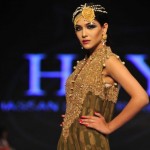 hsy-collection-at-pfdc-fashion-week-10