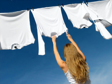 Use Vinegar in the Laundry for Removing Stains