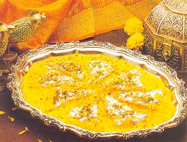 Shahi Tukray