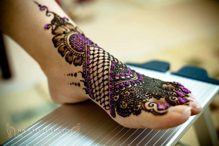 Latest Mehndi Designs for Eid 2012 